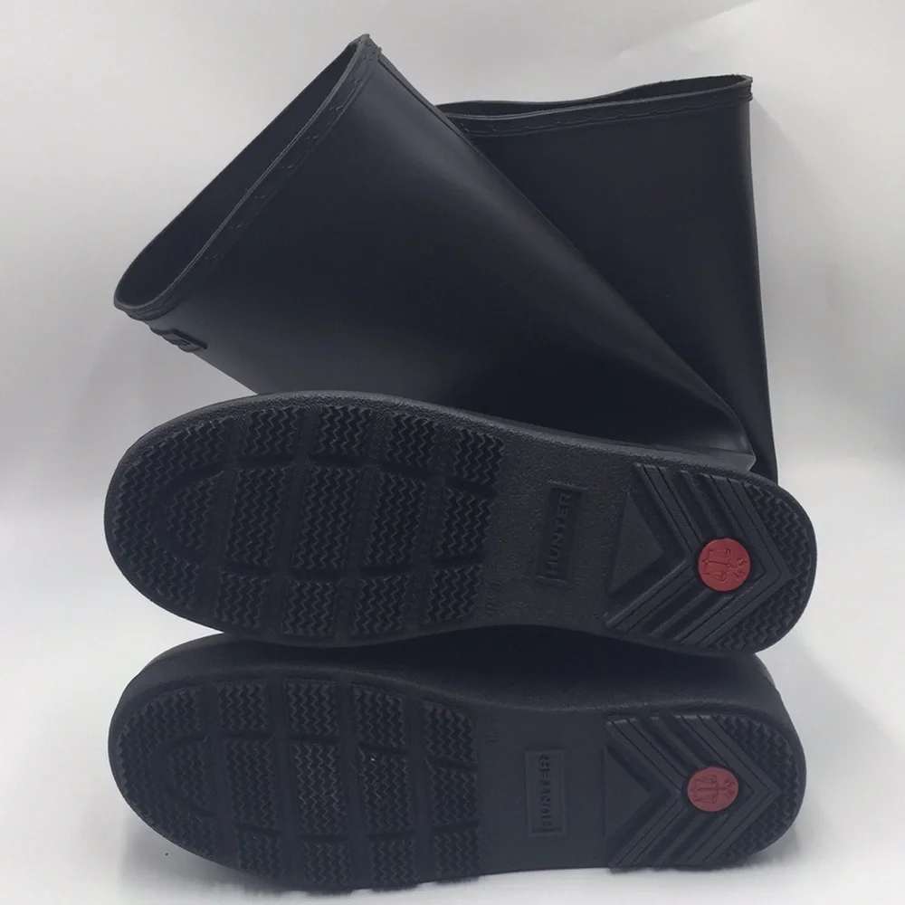 Hunter Women's Tall Rain Boots in Dark Gray